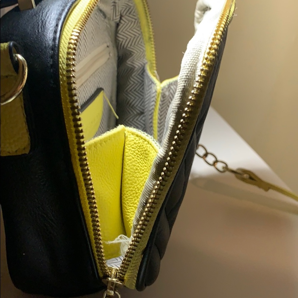 purse - Picture 3 of 4
